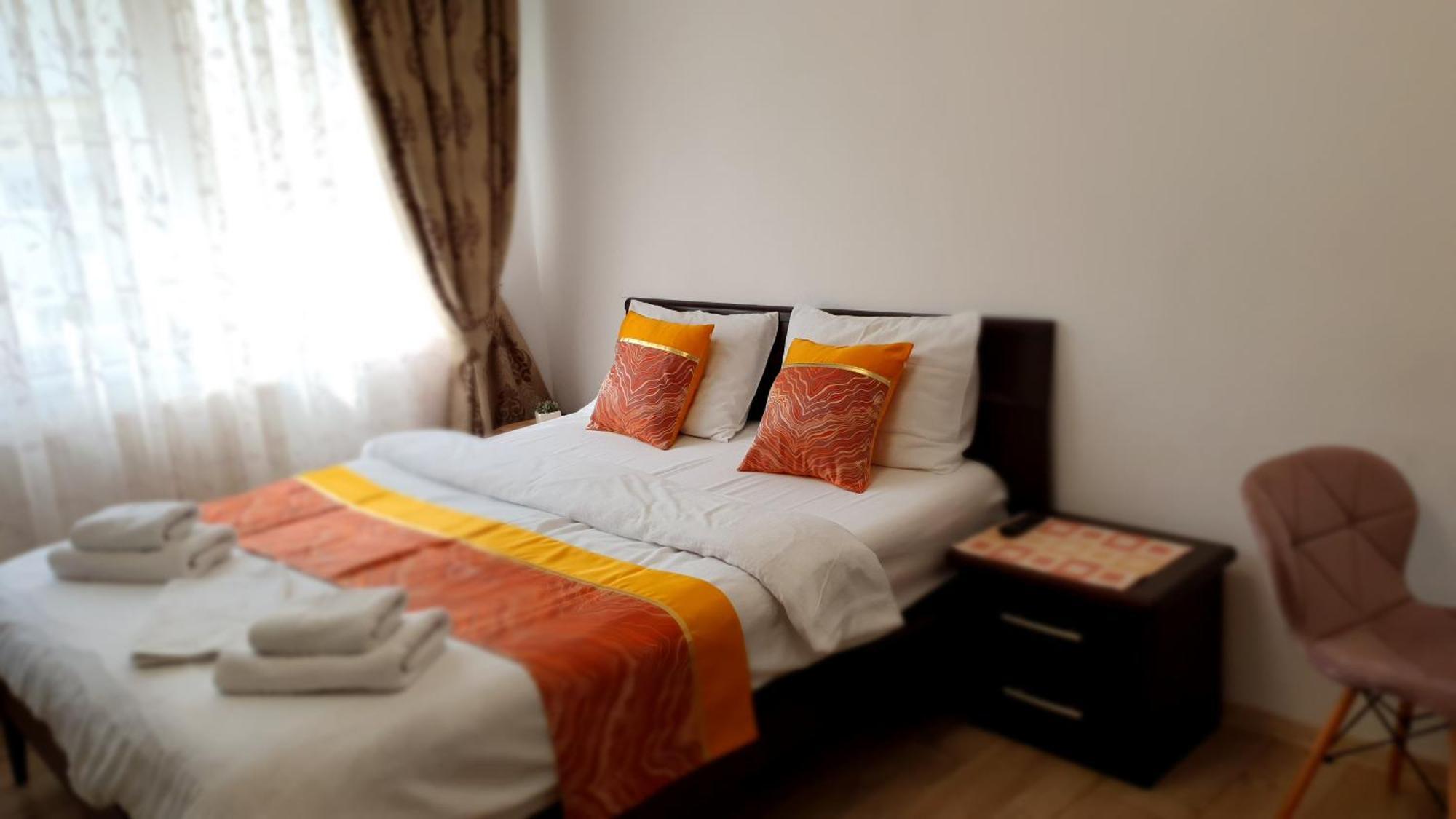 Janine Studio Brasov Luaran gambar